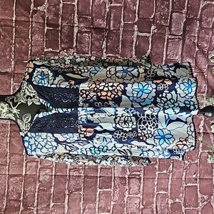 Crown  & Ivy Bohemian Tunic w Crochet Detailing size Medium